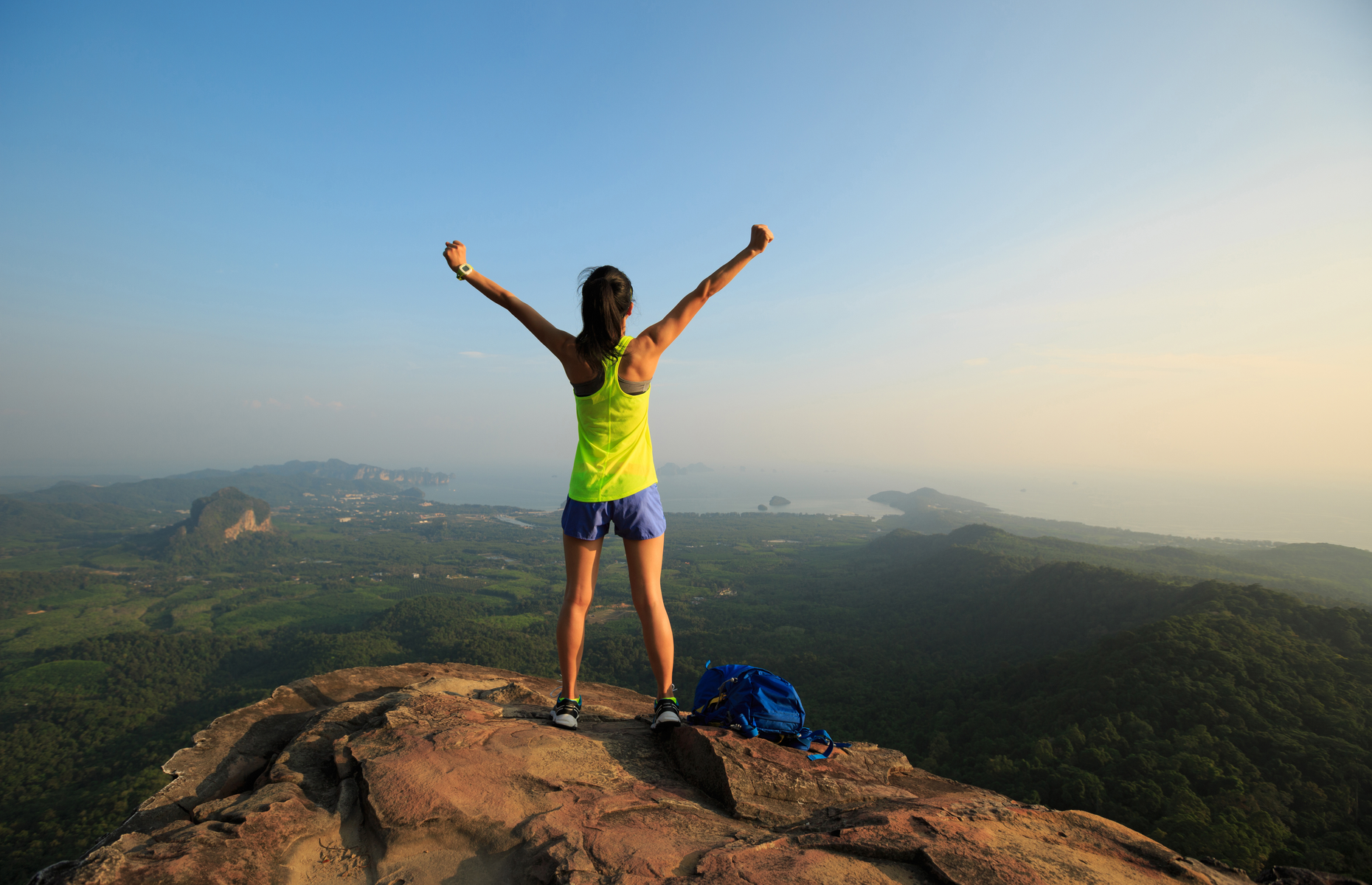Top travel health tips